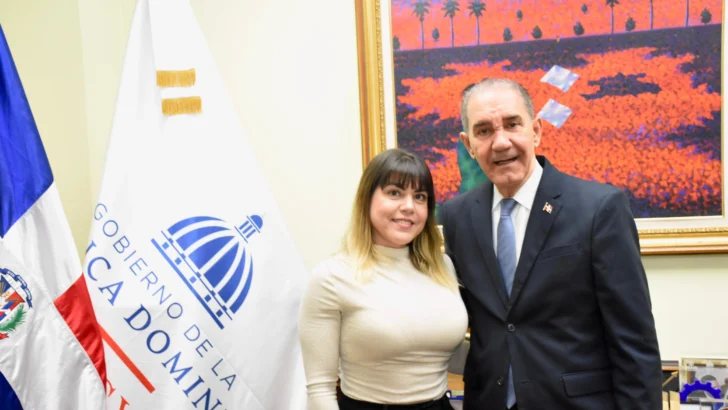 MESCyT y Escuela de Cine de Cataluña beneficiarán a estudiantes con becas