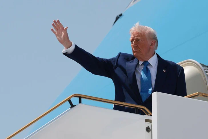 Cómo es el Air Force One y por qué a Trump le entusiasma que Qatar le regale un nuevo 'palacio en el cielo'