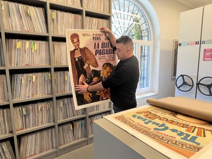 Desde Celia Cruz y Chavela Vargas hasta Shakira, en una colección española de 65.000 discos de vinilo y 30.000 CDs