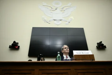 Secretario del Tesoro: Trump 'tendrá la última palabra en cualquier acuerdo comercial'