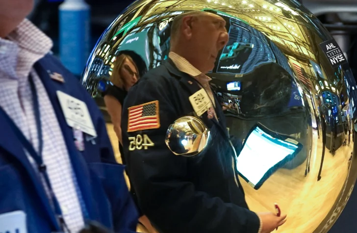 Wall Street cierra verde impulsada por el acuerdo arancelario entre EEUU y Reino Unido