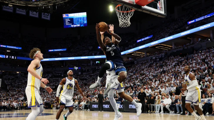 Minnesota explota la baja de Curry y empata serie ante Warriors Minnesota explota la baja de Curry y empata serie ante Warriors