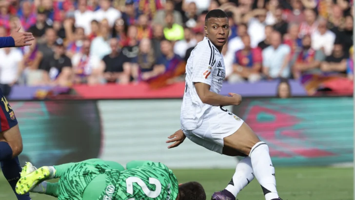 Tres goles de Kylian no alcanzan al Real Madrid ante el Barcelona