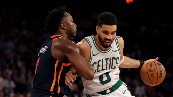 Knicks triunfan ante Celtics y quedan a un paso de la final de conferencia Knicks triunfan ante Celtics y quedan a un paso de la final de conferencia
