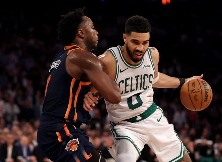 Knicks triunfan ante Celtics y quedan a un paso de la final de conferencia