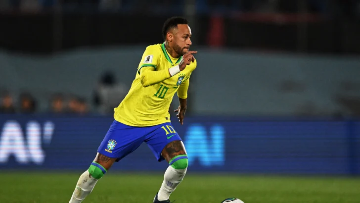 Neymar se recupera de lesión en vísperas de convocatoria de Ancelotti
