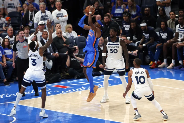 Los Thunder propinan a los 'Wolves' nueva paliza y son los primeros finalistas