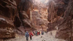 Inundaciones en Petra: dos turistas belgas mueren y cientos son evacuados tras intensas lluvias