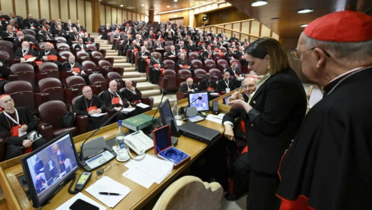 Ciudad del Vaticano: Los cardenales se preparan para el cónclave más internacional de la historia