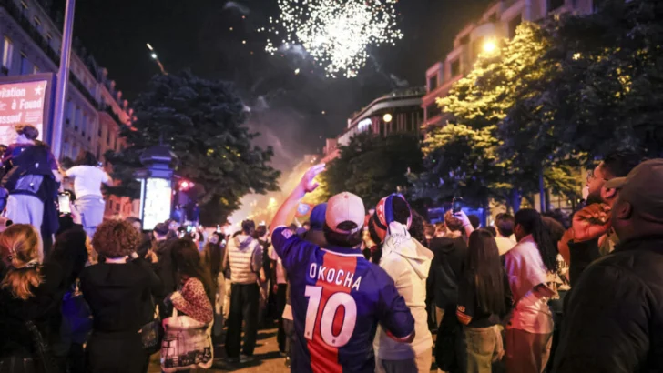 Celebraciones por el paso del PSG a la final de Liga de Campeones dejan tres heridos y 47 detenidos