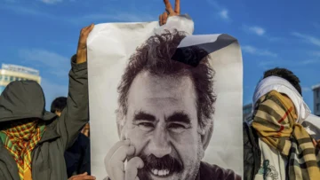 El PKK oficializa su disolución tras 40 años de lucha armada