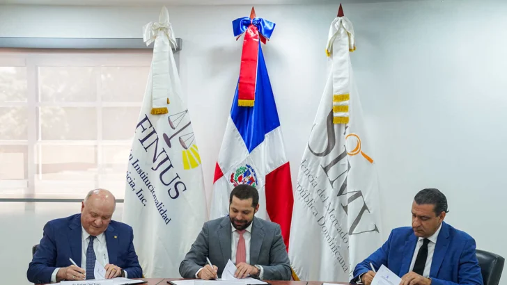 Simv y Finjus firman acuerdo interinstitucional en pro de la educación financiera