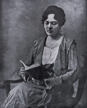  Ana Teresa Paradas, Vicepresidenta del Comité Central de Santo Domingo