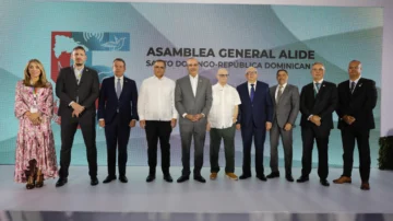 Aboga por políticas bancarias innovadoras para promover mayor flujo de dinero a la agricultura