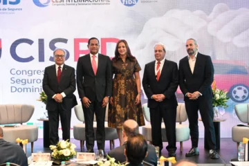 Superintendente de Seguros propone replantear modelo del sector desde la innovación e inclusión Superintendente de Seguros propone replantear modelo del sector desde la innovación e inclusión