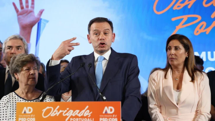 La coalición de derecha gana las legislativas, seguida por la extrema derecha y socialistas, empatados