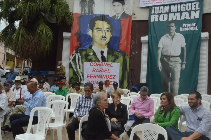 Actos por los héroes caídos el 19 de mayo
