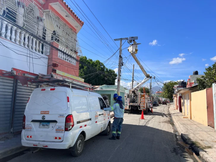 Edesur declara que eliminó más de 1,750 fraudes eléctricos y regularizó a 1,566 clientes en abril