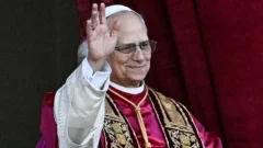 El nuevo papa, León XIV, es estadounidense y peruano