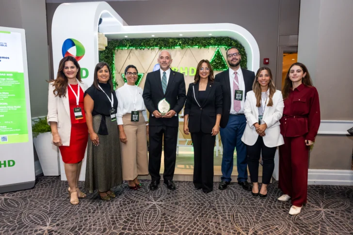 BHD recibe premio por su contribución a los Objetivos de Desarrollo Sostenible BHD recibe premio por su contribución a los Objetivos de Desarrollo Sostenible