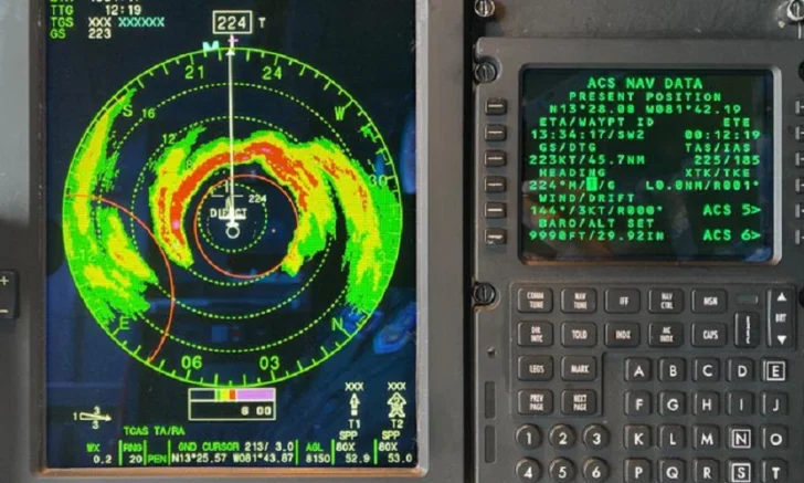 Piden impedir recortes presupuestarios de Trump a la NOAA ante temporada de huracanes