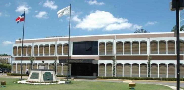 Listín Diario denuncia intento de censura por proveedor digital