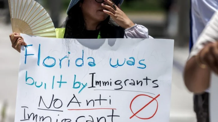 Grupos se movilizan en Florida contra una de las mayores leyes antiinmigrantes de EE.UU.
