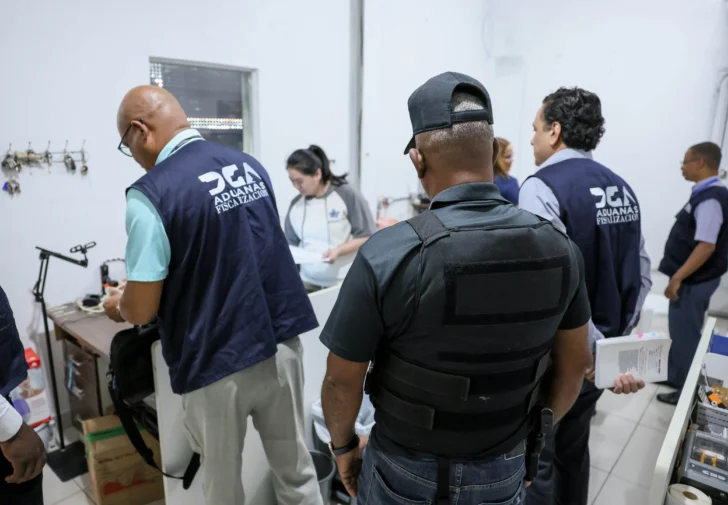 Aduanas continúa fiscalizaciones a comercios chinos