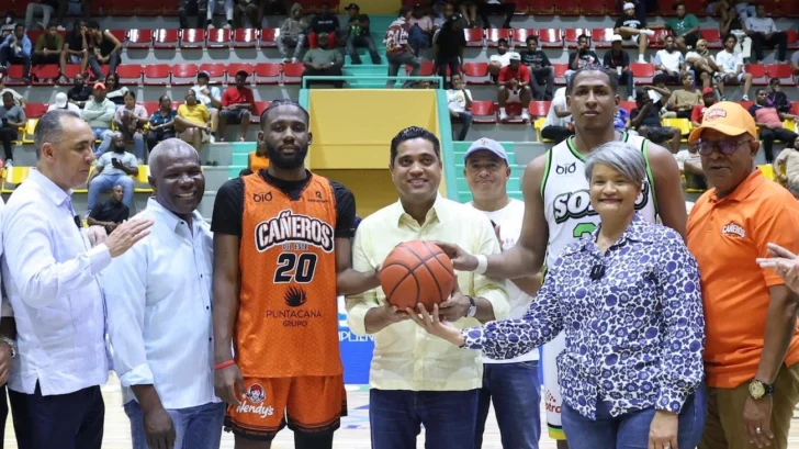 Gobierno entrega renovado pabellón Rolando Ramírez en San Pedro de Macorís