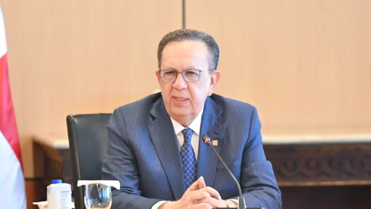Valdez Albizu y Cámara Dominicana del Mercado de Capitales evalúan mercado