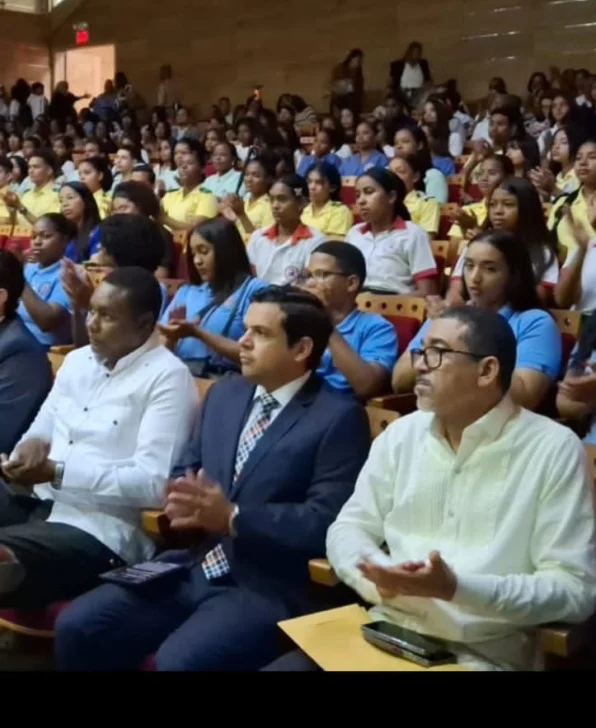 Celebran con éxito II Encuentro de Excelencia Nacional