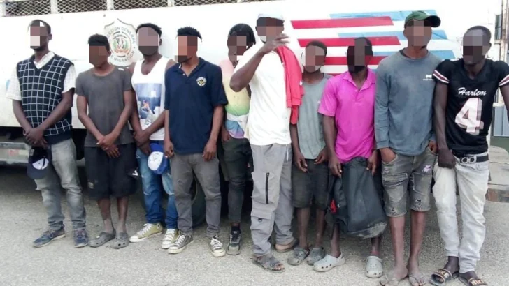 DGM detiene a 1,183 y deporta a 816 haitianos indocumentados en operativos simultáneos DGM detiene a 1,183 y deporta a 816 haitianos indocumentados en operativos simultáneos