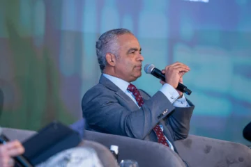 Joel Santos: “El 64 % de los proyectos de energía renovable en RD cuenta con respaldo del sector financiero”