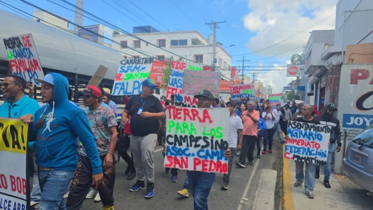 Francomacorisanos mantienen lucha y acusan a funcionarios locales de ser “los más malos”