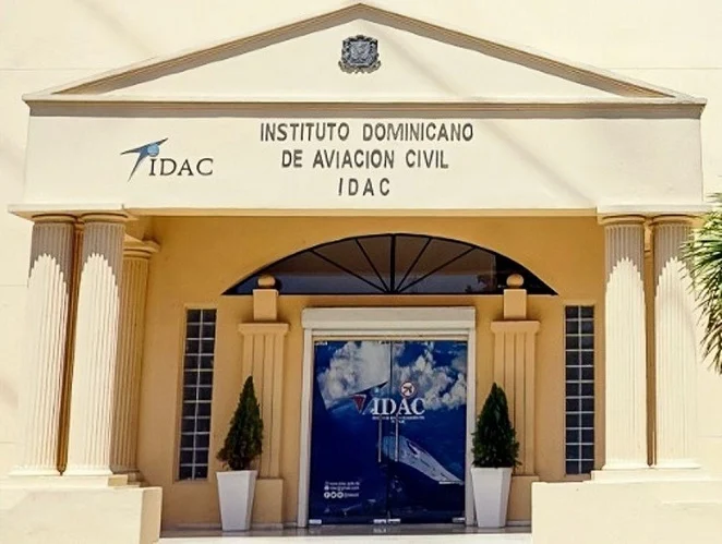 IDAC: El Aila opera 'de manera regular”, pese a “debilidades” e “inconvenientes” en sistema de aterrizaje