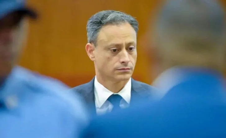 Jean Alain libre de grillete y ya no más prisión domiciliaria