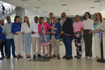 Biblioteca Pedro Mir UASD abre semana cultural con exposiciones de libros