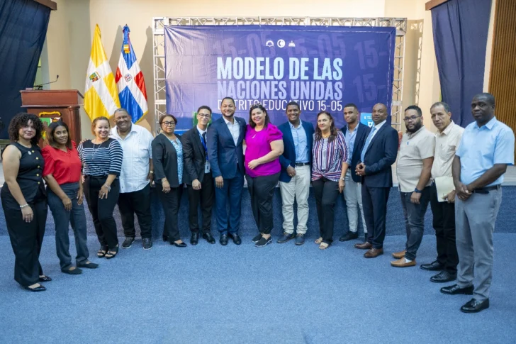 Joven dirigente político Leandro Mieses encabeza apertura del Modelo Distrital de la ONU