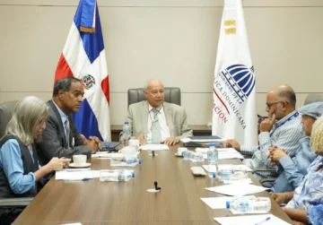 Minerd y la ADP se reúnen para coordinar evaluación de desempeño docente 2025