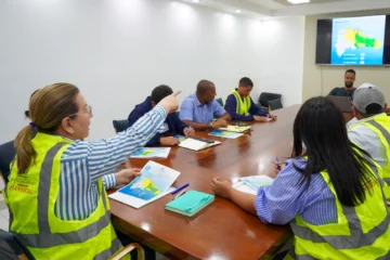 Envían insumos de emergencias a provincias bajo alerta por lluvias