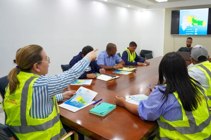 Envían insumos de emergencias a provincias bajo alerta por lluvias