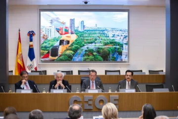 RD presenta su potencial como hub estratégico en el Caribe ante líderes empresariales de España