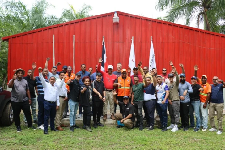 Participantes-al-taller-durante-la-llegada-al-centro-de-capacitacion-de-JCFIRERD-728x485 Participantes-al-taller-durante-la-llegada-al-centro-de-capacitacion-de-JCFIRERD-728x485