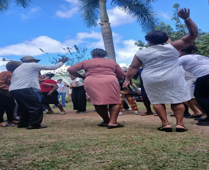  Participantes de Samaná y Santo Domingo en los juegos llamados Carayá.