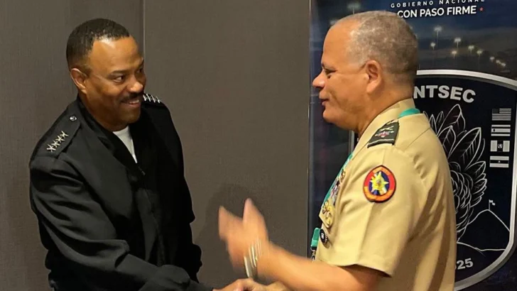 Ministro de Defensa dominicano se reúne con autoridades de Defensa de EE.UU