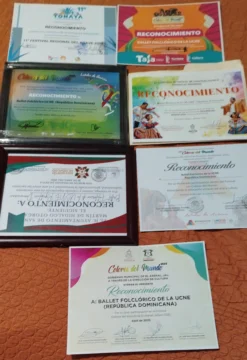  Reconocimientos recibidos por el ballet folclórico de la UCNE en México.