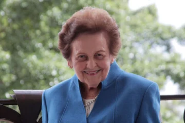 Rinden emotivo homenaje póstumo a doña Mary Pérez Marranzini en sede central de Rehabilitación Rinden emotivo homenaje póstumo a doña Mary Pérez Marranzini en sede central de Rehabilitación