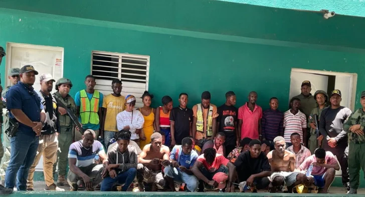 Intervienen y detienen a haitianos en área protegida Salto de la Tinaja