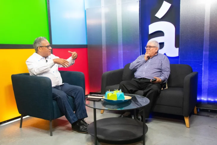  Gustavo Olivo Peña y Santiago Almada. Foto: ©️ Juan Antonio Guio. ACENTO.