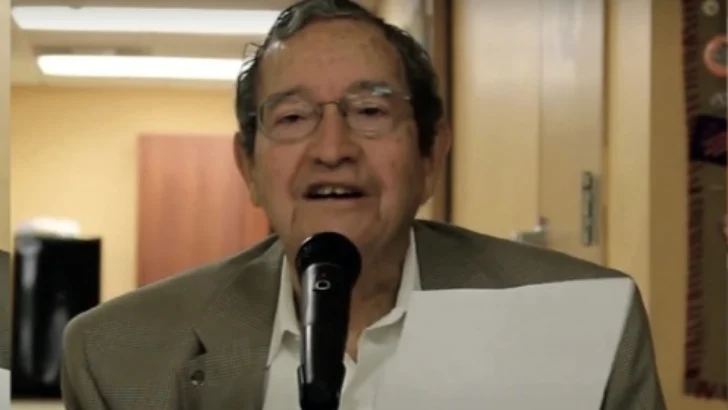 Tiberio Castellanos presenta su primer libro a los 98 años Tiberio Castellanos presenta su primer libro a los 98 años